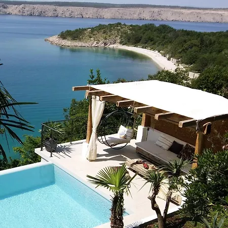 Feriehus Artistic House With Pool Jadranovo